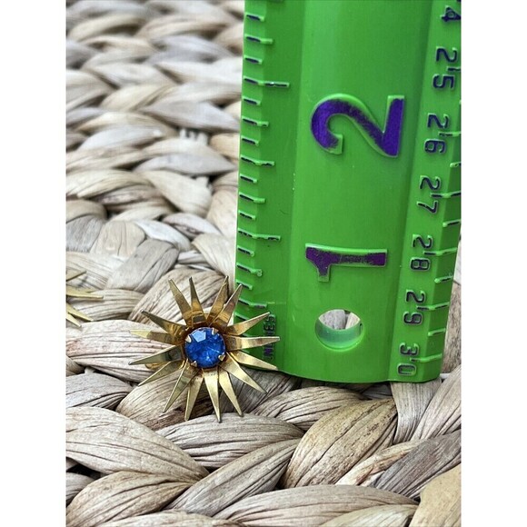 B N Signed Brushed Gold Tone Vintage 1950's Star Screw Back Earrings Fairy - Picture 8 of 9